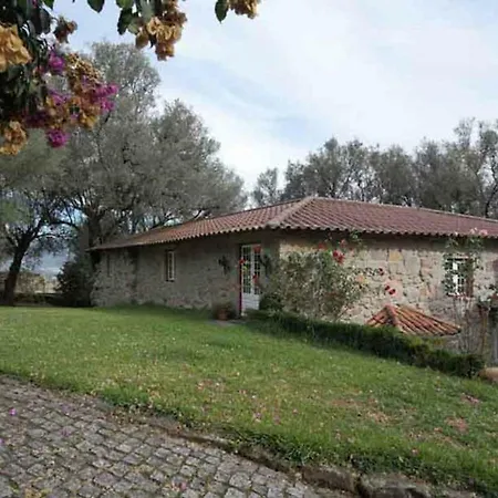 Encantadora Casa Com Piscina Nos Arredores De בית נופש בראגה