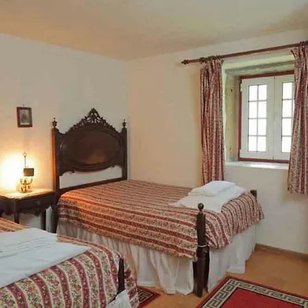 Encantadora Casa Com Piscina Nos Arredores De בראגה