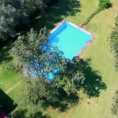 Encantadora Casa Com Piscina Nos Arredores De בית נופש בראגה